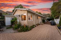 Magical 5-star Oceanview | The Chosen Collection