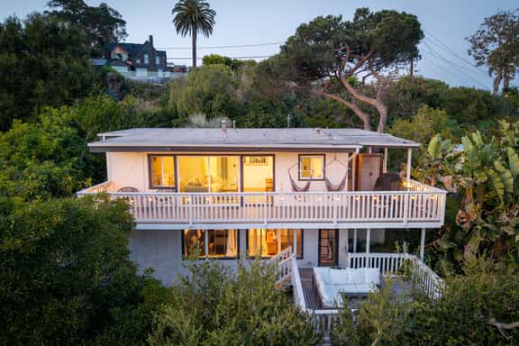 3BR Ocean-View Beach House | Two Decks + BBQ - Image 1