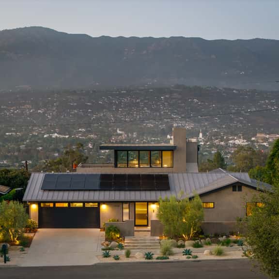 Altura Coronilla | The Chosen Collection - Image 1