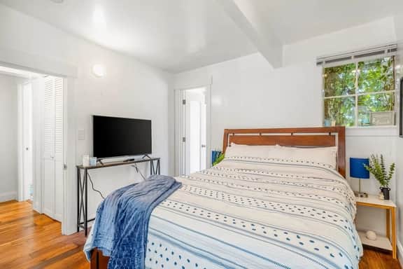 Gillian's Cottage Room | Chosen Beach Collection