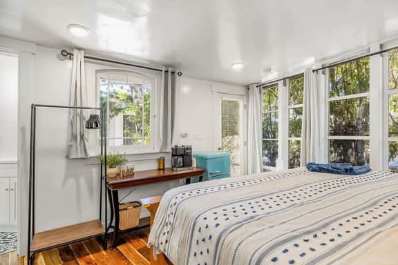 Jennifer's Cottage Room | Chosen Beach Collection