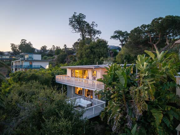 Lillie's Oceanview Retreat | Chosen Beach Collection
