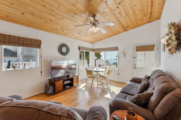 Magical 5-star Oceanview | The Chosen Collection