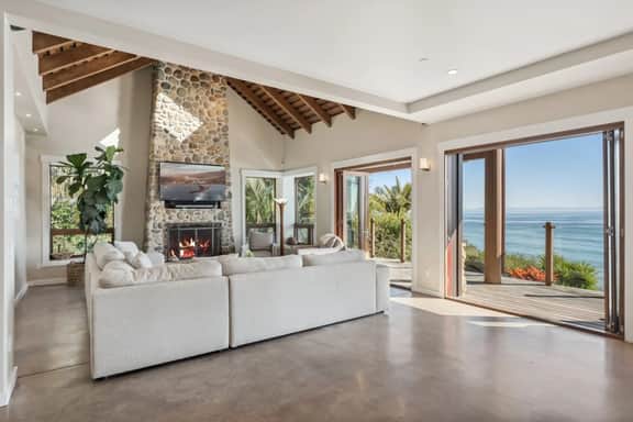Luxe Private Oceanfront Villa | The Chosen Collection